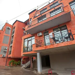 Artemida Tbs Апартаменты